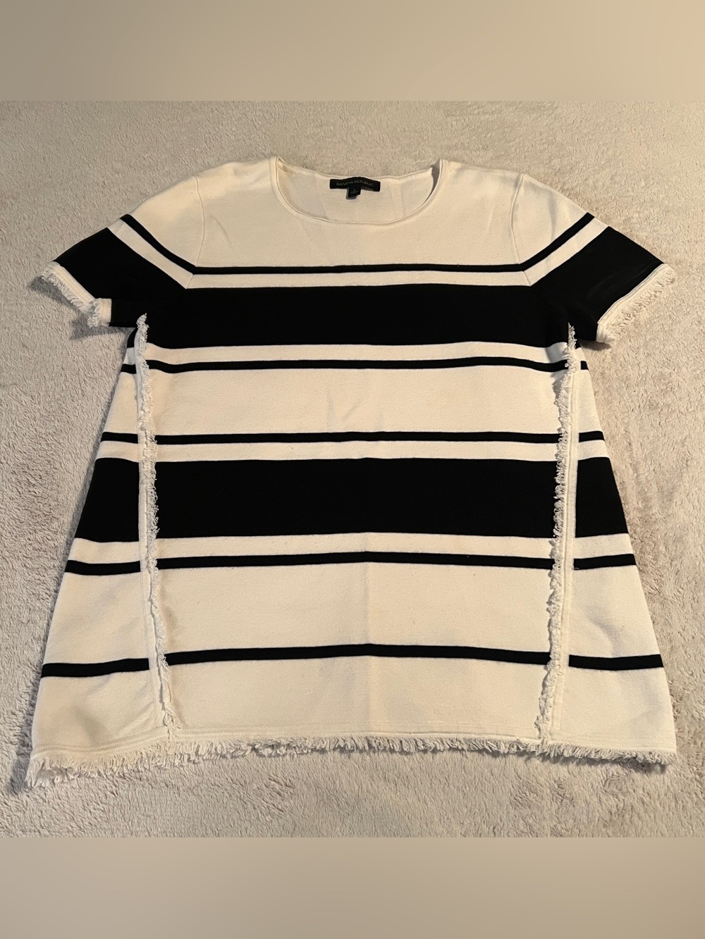 Banana Republic Women's Striped Short Sleeve Sweater Top White/Navy Stripe Large